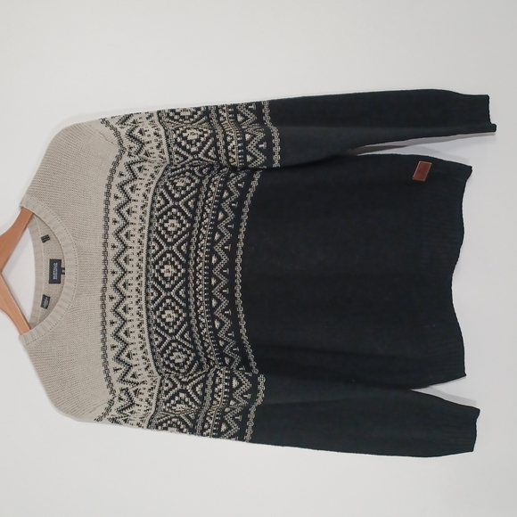 325 Buffalo David Bitton Sweater M 